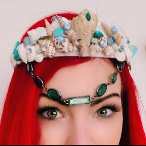 Sea-Ella mermaid seashell crown main image 8